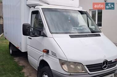 Грузовой фургон Mercedes-Benz Sprinter 2000 в Львове