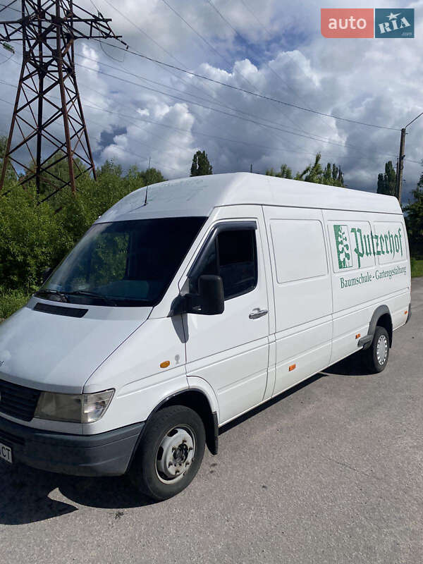 Грузовой фургон Mercedes-Benz Sprinter 1996 в Виннице