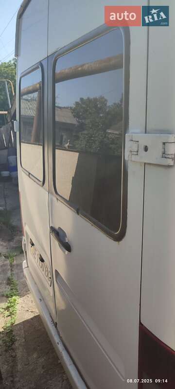 Міський автобус Mercedes-Benz Sprinter 2000 в Чернівцях