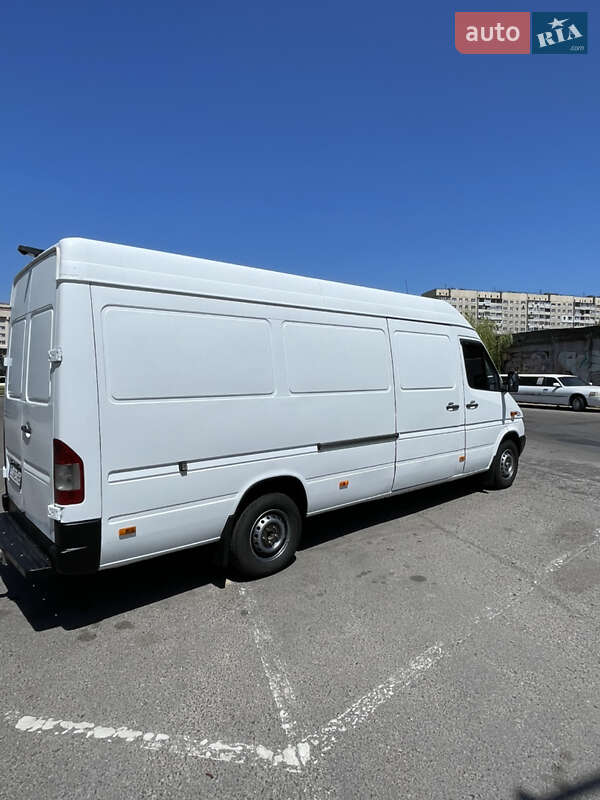 Грузовой фургон Mercedes-Benz Sprinter 2005 в Самборе