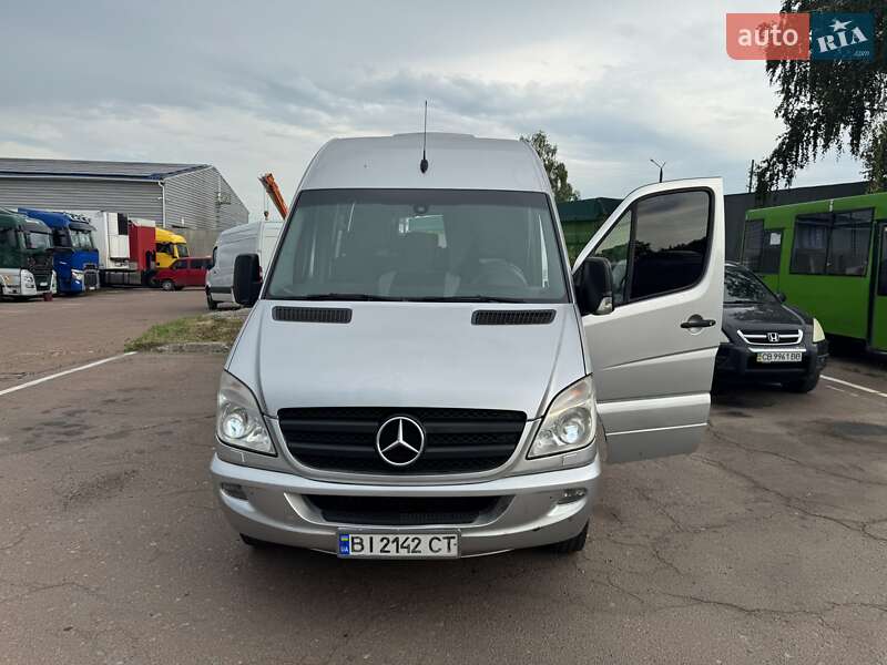 Туристический / Междугородний автобус Mercedes-Benz Sprinter 2011 в 