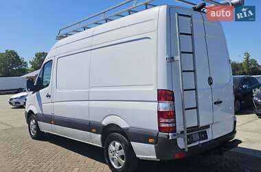 Грузовой фургон Mercedes-Benz Sprinter 2016 в 