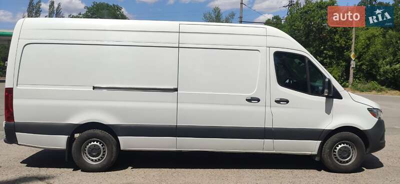 Грузовой фургон Mercedes-Benz Sprinter 2022 в Запорожье