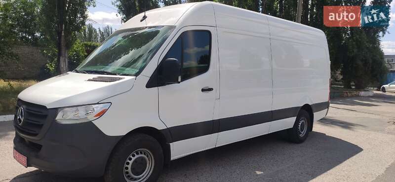Грузовой фургон Mercedes-Benz Sprinter 2022 в Запорожье