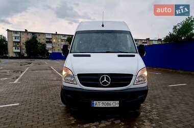Вантажний фургон Mercedes-Benz Sprinter 2013 в 