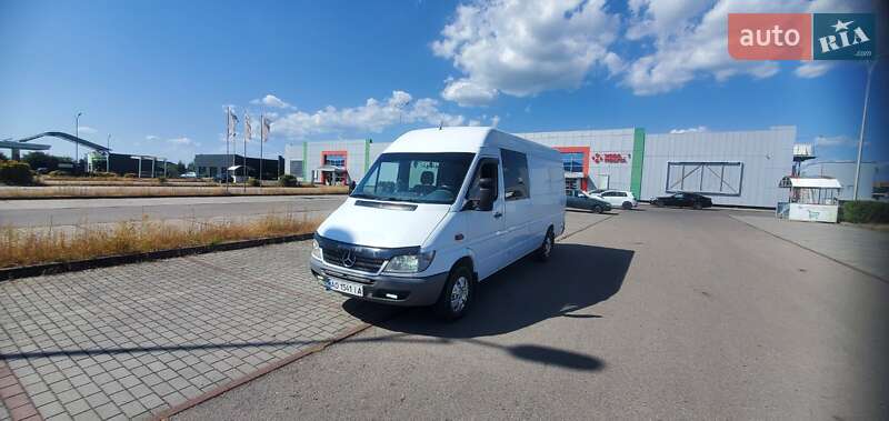 Mercedes-Benz Sprinter 2005