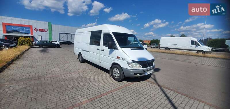Мікроавтобус Mercedes-Benz Sprinter 2005 в Тячеві