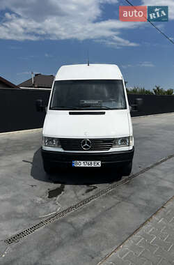 Вантажопасажирський фургон Mercedes-Benz Sprinter 1998 в Чернівцях