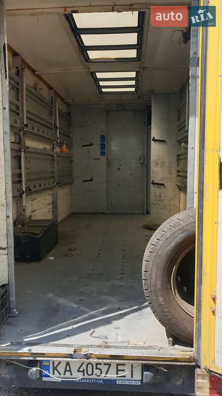 Грузовой фургон Mercedes-Benz Sprinter 2001 в Чернигове