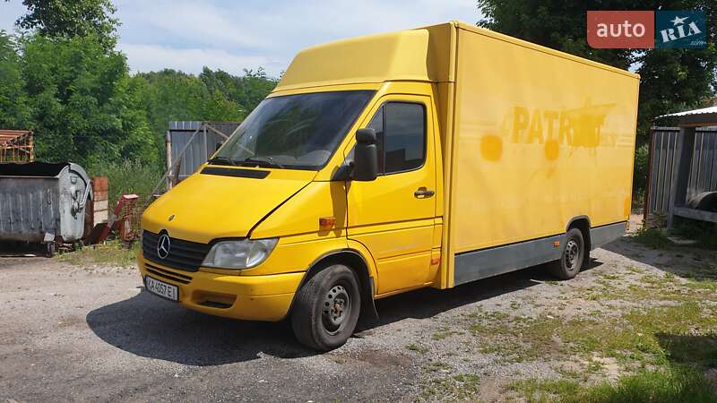 Грузовой фургон Mercedes-Benz Sprinter 2001 в Чернигове