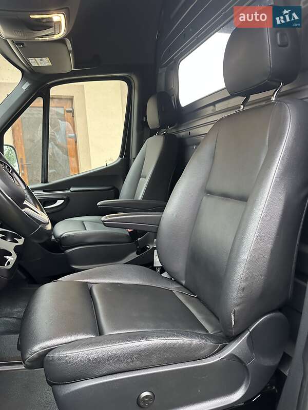 Вантажний фургон Mercedes-Benz Sprinter 2022 в Бучачі