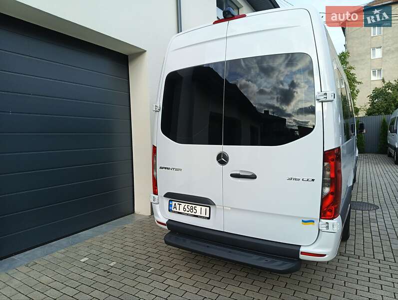 Вантажопасажирський фургон Mercedes-Benz Sprinter 2020 в Коломиї