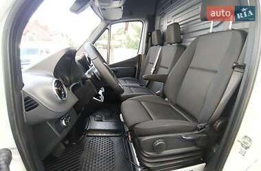 Грузопассажирский фургон Mercedes-Benz Sprinter 2020 в 
