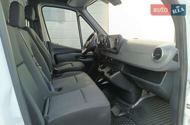 Грузопассажирский фургон Mercedes-Benz Sprinter 2020 в 