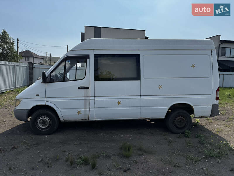 Вантажний фургон Mercedes-Benz Sprinter 2004 в Києві фото 4 Вантажний фургон Mercedes-Benz Sprinter 2004 в Києві