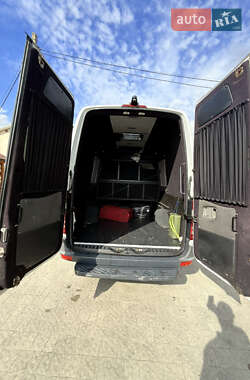 Микроавтобус Mercedes-Benz Sprinter 2012 в 