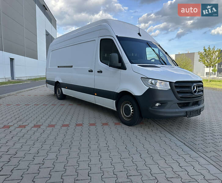 Вантажний фургон Mercedes-Benz Sprinter 2019 в Тячеві