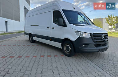 Грузовой фургон Mercedes-Benz Sprinter 2019 в 