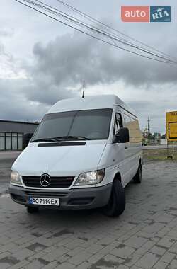Вантажний фургон Mercedes-Benz Sprinter 2003 в Тячеві