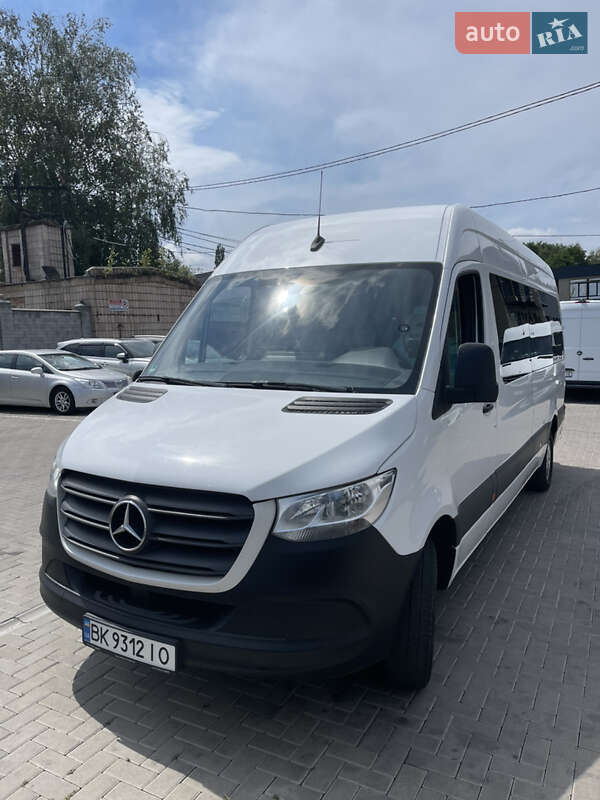 Інші автобуси Mercedes-Benz Sprinter 2021 в 