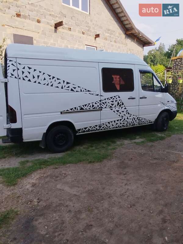 Микроавтобус Mercedes-Benz Sprinter 2003 в Стопчатове