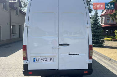 Грузовой фургон Mercedes-Benz Sprinter 2001 в 