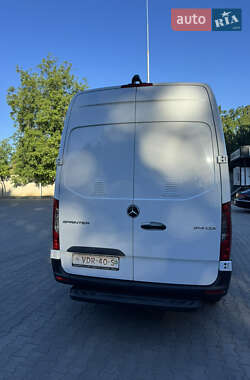 Грузовой фургон Mercedes-Benz Sprinter 2019 в 