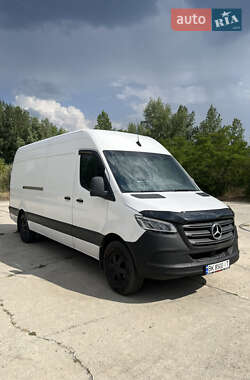 Грузовой фургон Mercedes-Benz Sprinter 2020 в 