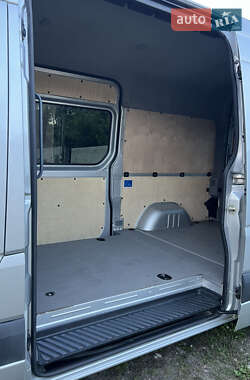 Грузовой фургон Mercedes-Benz Sprinter 2015 в 
