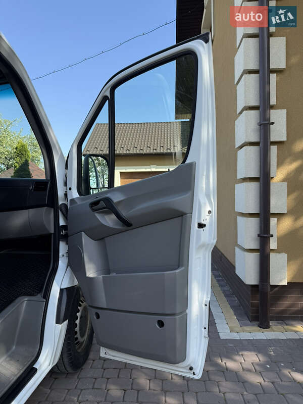 Автовоз Mercedes-Benz Sprinter 2015 в Косове
