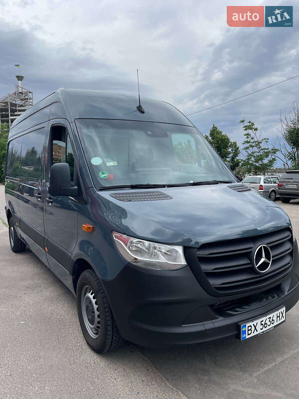 Грузовой фургон Mercedes-Benz Sprinter 2020 в 