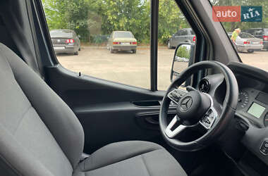 Грузовой фургон Mercedes-Benz Sprinter 2020 в 