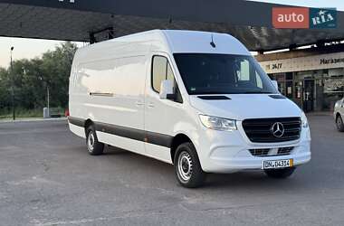 Грузовой фургон Mercedes-Benz Sprinter 2020 в 