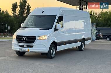 Грузовой фургон Mercedes-Benz Sprinter 2020 в 