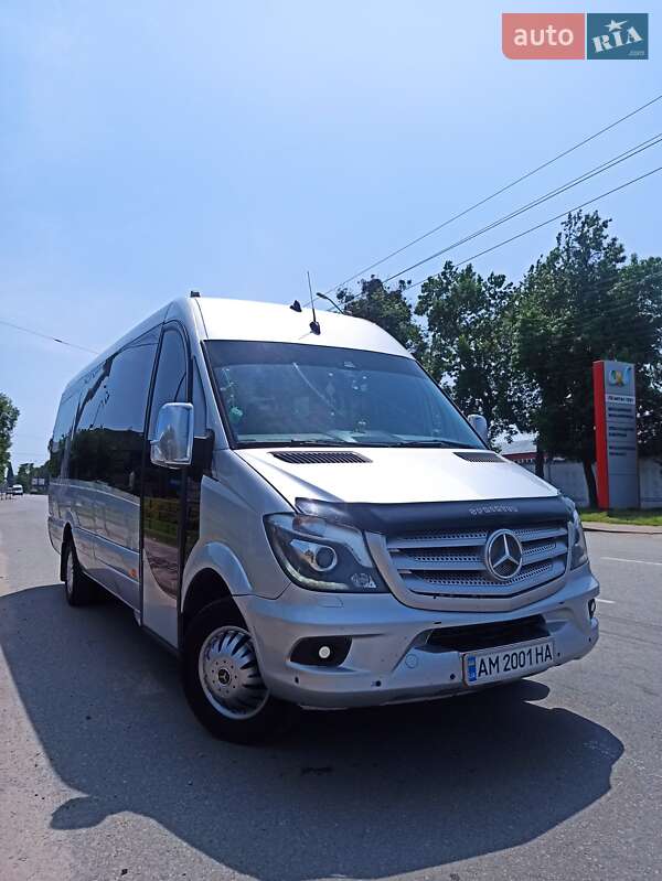 Туристический / Междугородний автобус Mercedes-Benz Sprinter 2015 в Житомире