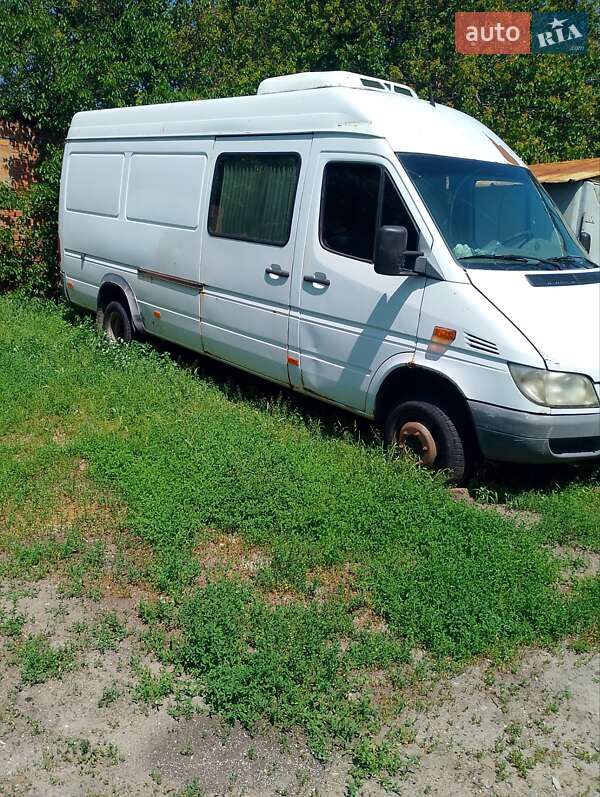 Грузопассажирский фургон Mercedes-Benz Sprinter 2004 в Харькове