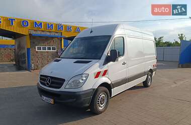 Грузовой фургон Mercedes-Benz Sprinter 2013 в 