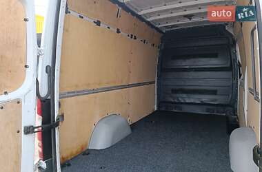 Грузовой фургон Mercedes-Benz Sprinter 2013 в 