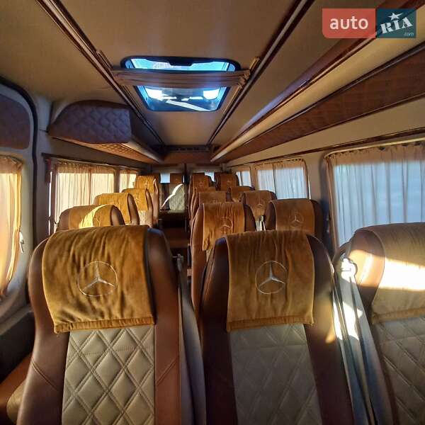Пригородный автобус Mercedes-Benz Sprinter 2010 в Киеве