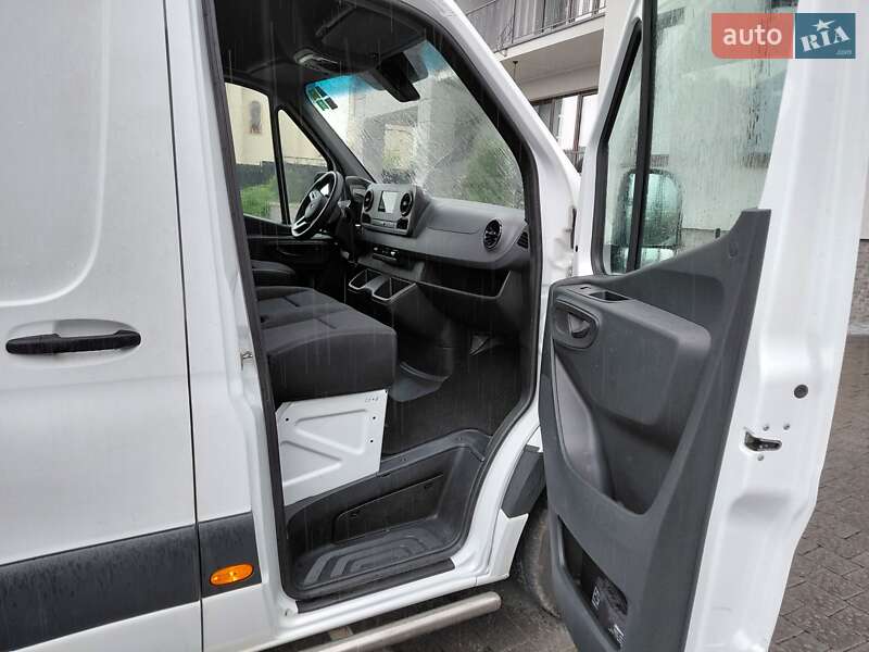 Грузовой фургон Mercedes-Benz Sprinter 2022 в Долине
