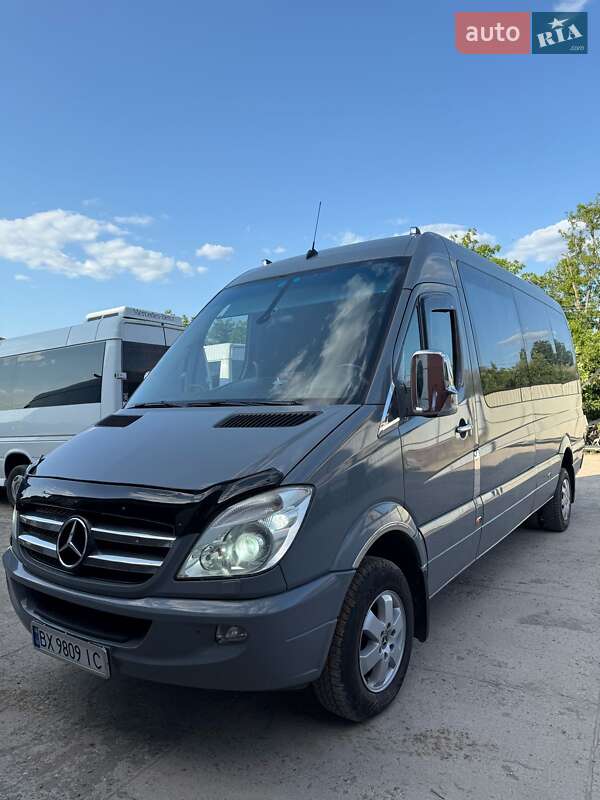 Mercedes-Benz Sprinter 2011