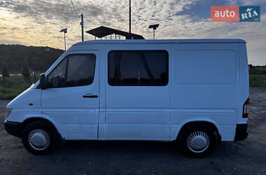 Микроавтобус Mercedes-Benz Sprinter 2000 в 
