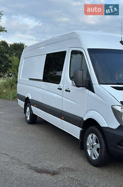 Грузовой фургон Mercedes-Benz Sprinter 2015 в 