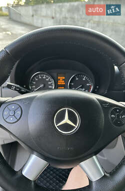 Грузовой фургон Mercedes-Benz Sprinter 2015 в 