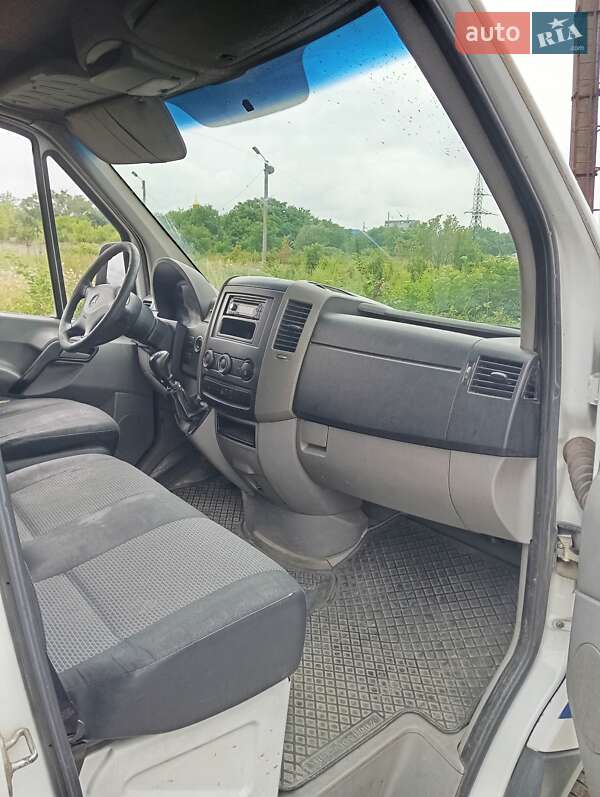Грузовой фургон Mercedes-Benz Sprinter 2012 в Ужгороде