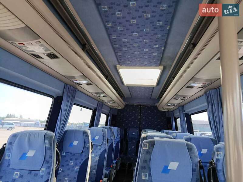 Туристический / Междугородний автобус Mercedes-Benz Sprinter 2010 в Хотине