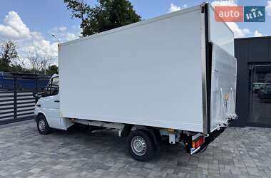 Грузовой фургон Mercedes-Benz Sprinter 2006 в 