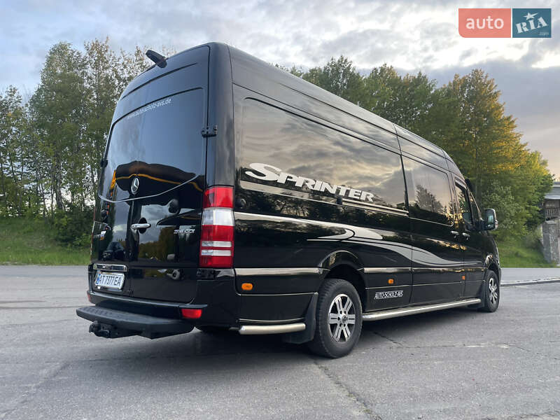 Вантажопасажирський фургон Mercedes-Benz Sprinter 2017 в Коломиї