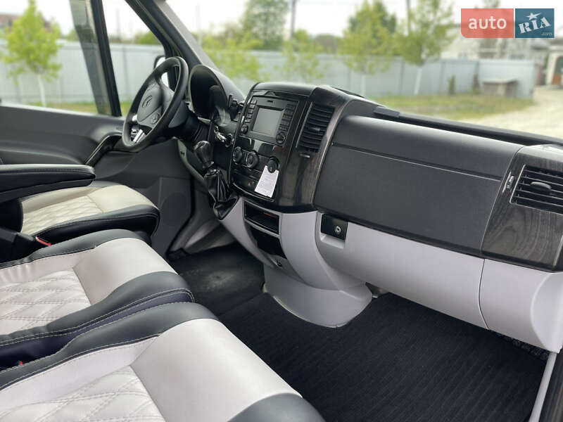Вантажопасажирський фургон Mercedes-Benz Sprinter 2017 в Коломиї