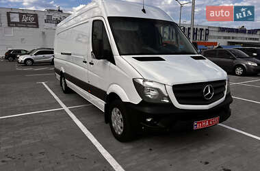 Грузовой фургон Mercedes-Benz Sprinter 2016 в 